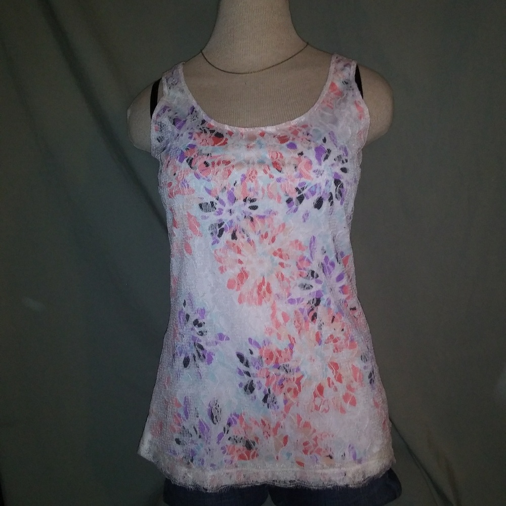 Maurices Tank Top. Small. White and Floral. Lace.
